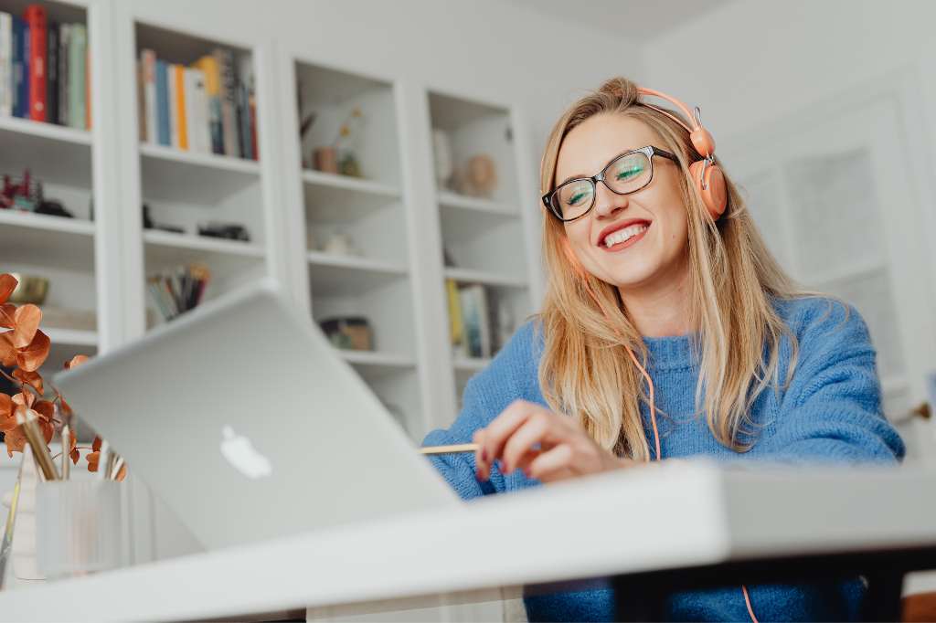 How to Design PLR Products in Canva